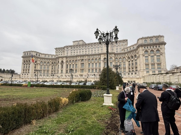 KépekCOM_JOOMGALLERY_UPLOAD_IMAGENAME_SEPARATOR21