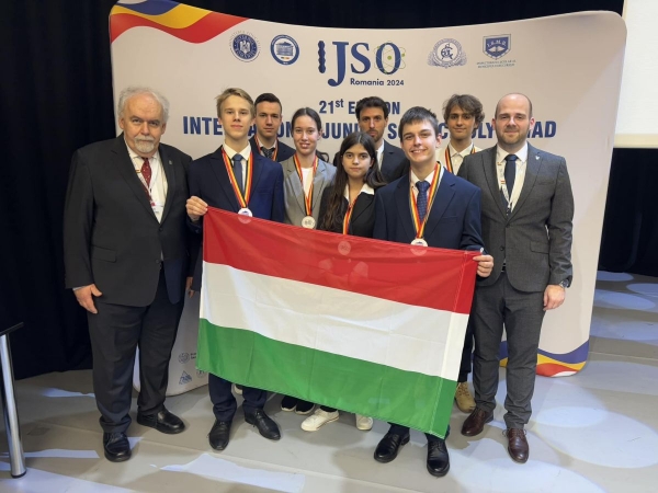 KépekCOM_JOOMGALLERY_UPLOAD_IMAGENAME_SEPARATOR47